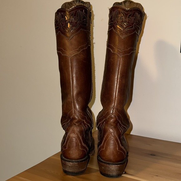 Ariat tall cowboy boots - Picture 2 of 5